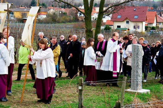 Segnung des Kreuzwegs Segnung des Kreuzwegs